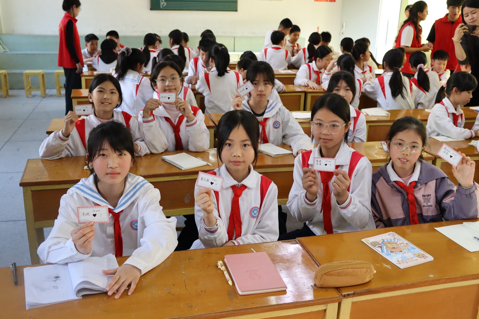 进小学4.JPG